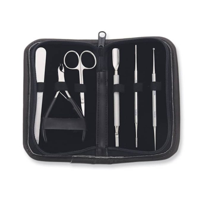 Manicure & Pedicure Kit - Image 1